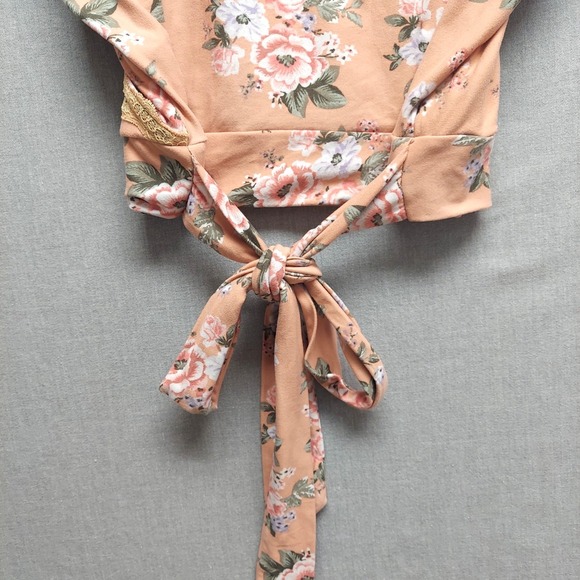No Comment Floral Wrap Top Sz L Lace Trim Tie Y2K Cottagecore Coquette Romantic - Picture 7 of 14